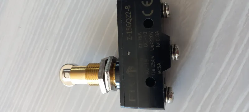 میکرو سوییچ لیمیت سوییچ قرقره ای  فشاری کوچک Z_ 15gq22 gallery0
