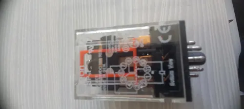 رله امرون امرن omron اصلی 11 پایه بوبین 24 ولت dc