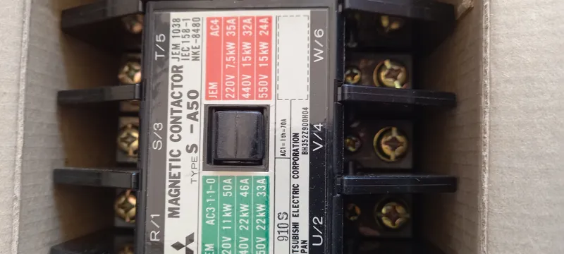 کنتاکتور 50 آمپر Mitsubishi متسوبیشی ژاپن 22kw بوبین 220 ولت gallery0